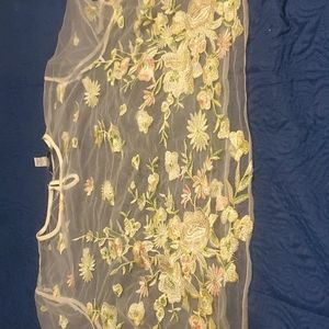 Feeling pretty floral mesh top